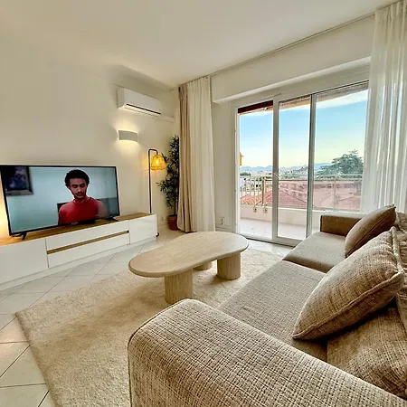 Apartment Centre